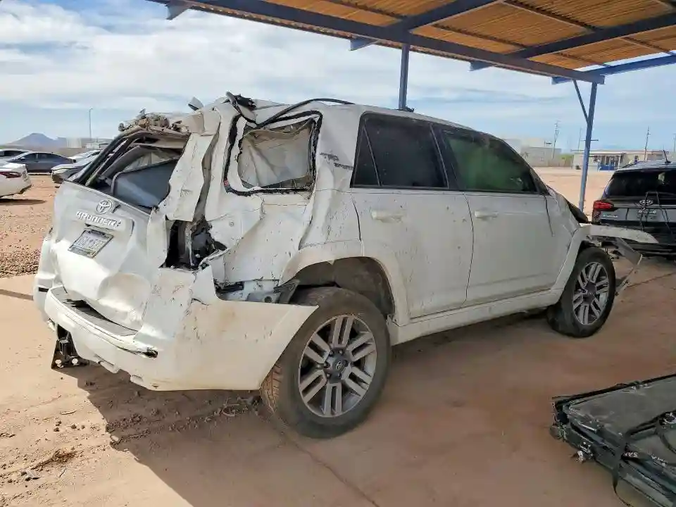 JTESU5JR6N6014363 2022 TOYOTA 4RUNNER-2
