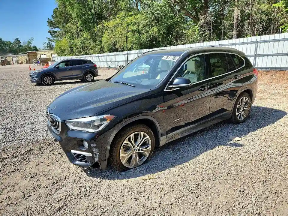 WBXHT3C32GP882133 2016 BMW X1-0