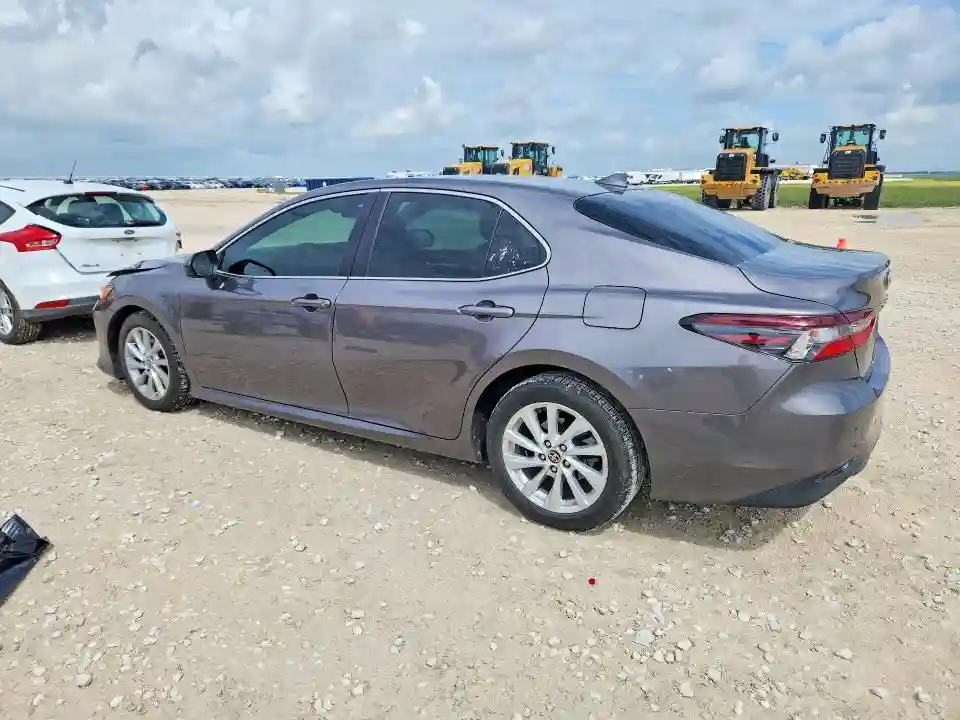 4T1C11AK1MU445860 2021 TOYOTA CAMRY-1