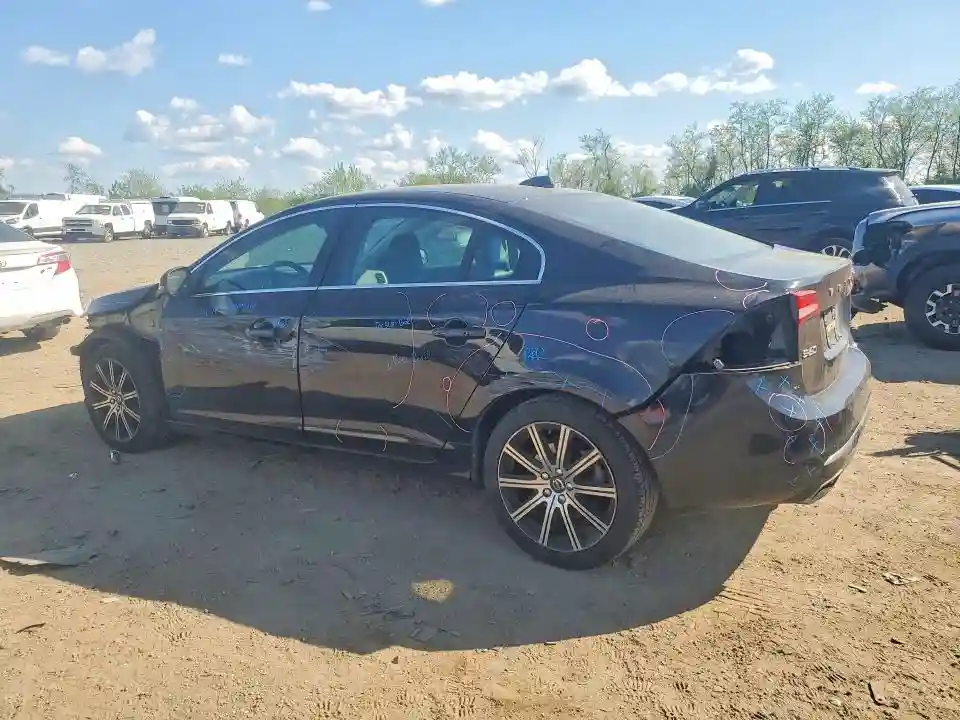 LYV402TK3JB166320 2018 VOLVO S60-1