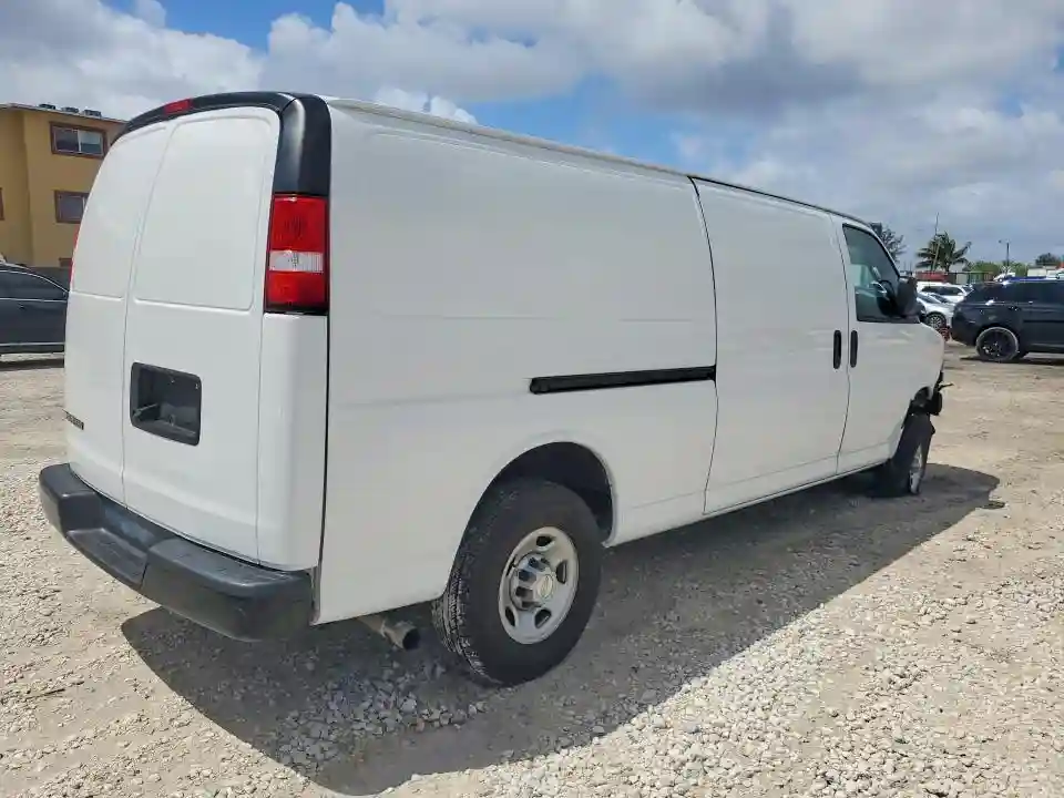 1GCWGBFP1P1258375 2023 CHEVROLET EXPRESS-2