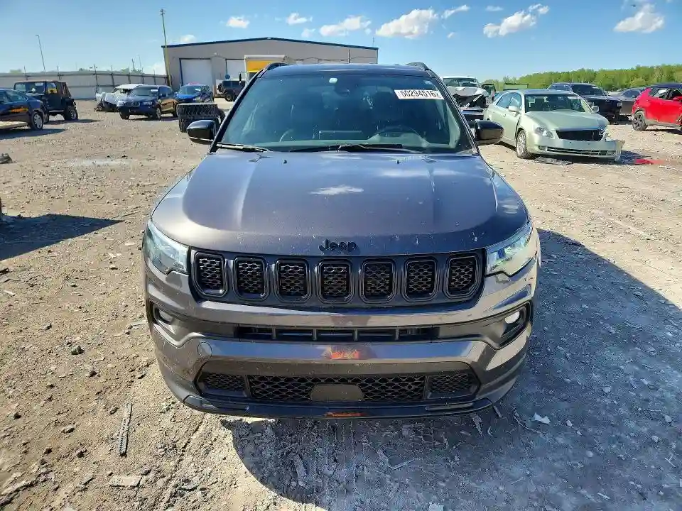 3C4NJDBNXPT515085 2023 JEEP COMPASS-4