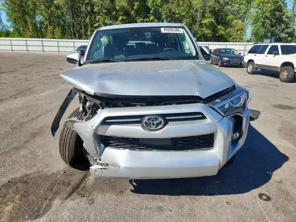 JTEEU5JR3R5311373 2024 TOYOTA 4RUNNER-4
