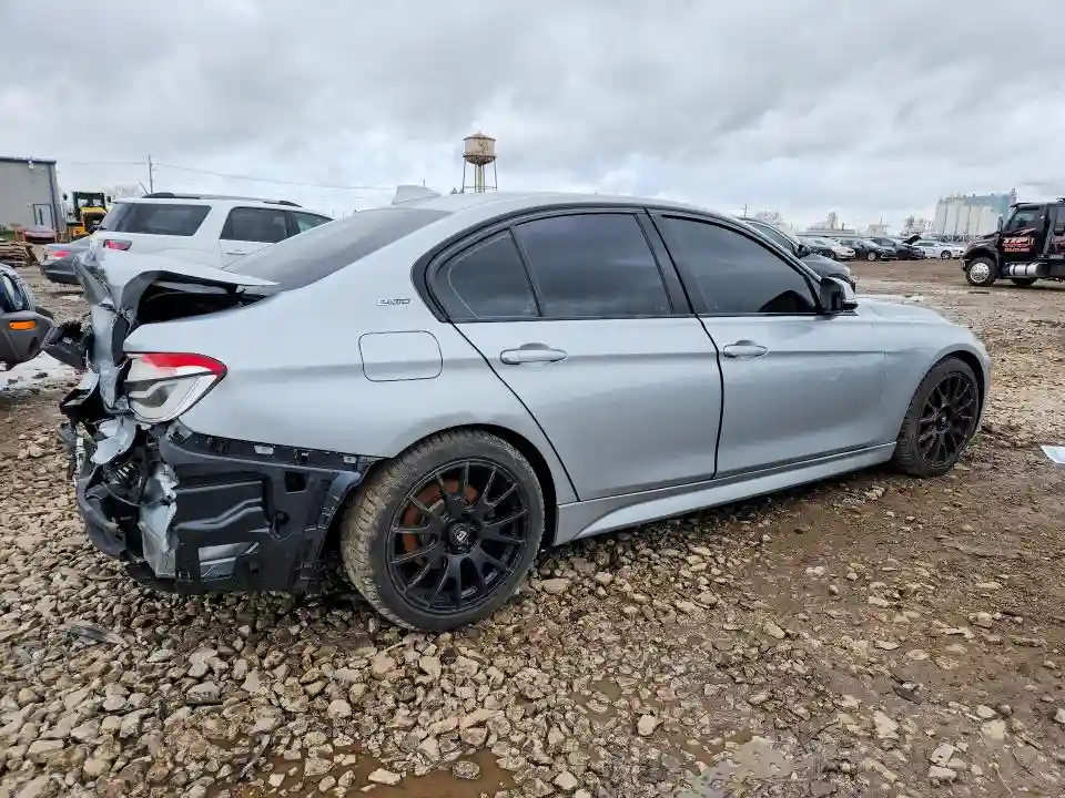 WBA8E1C51JA178039 2018 BMW 3 SERIES-2