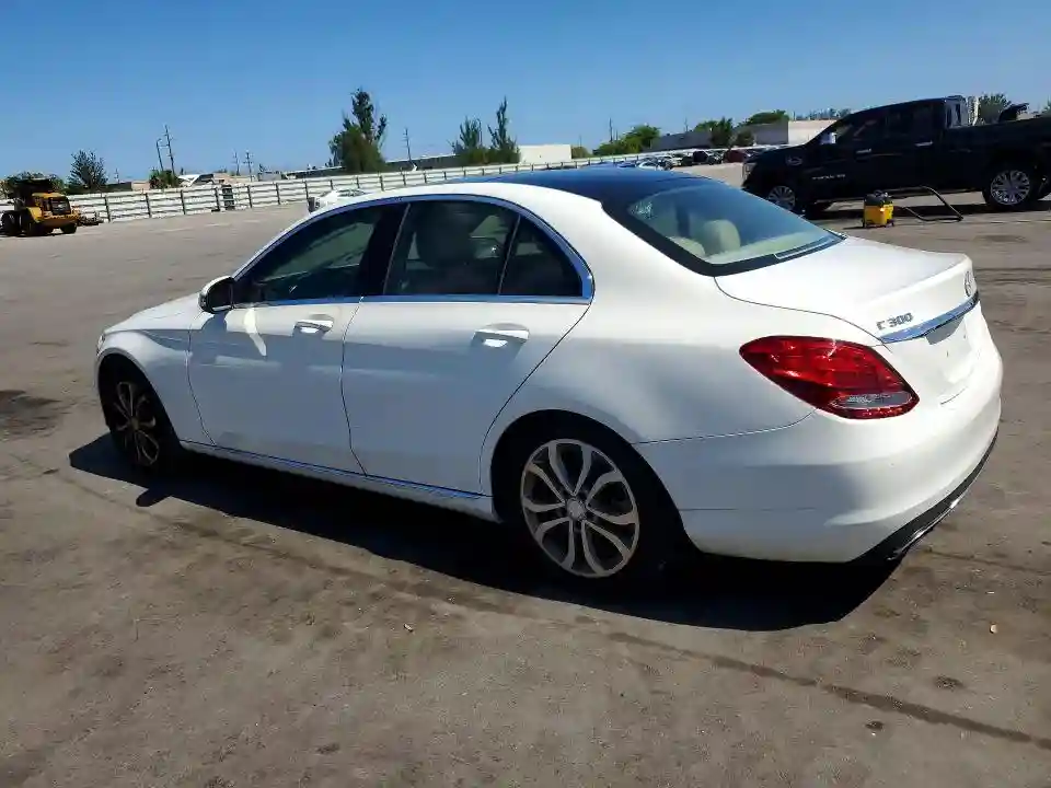 55SWF4JBXHU201125 2017 MERCEDES-BENZ C-CLASS-1