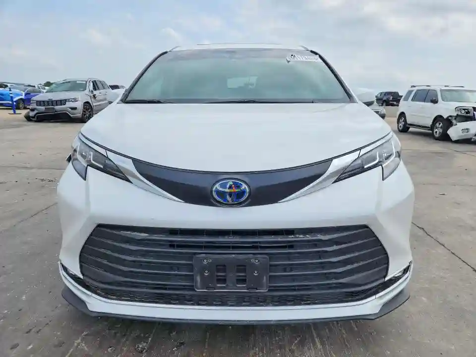 5TDYRKEC5PS159045 2023 TOYOTA SIENNA-4