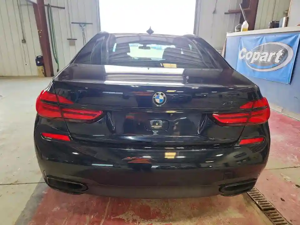 WBA7F2C58HG422064 2017 BMW 7 SERIES-5
