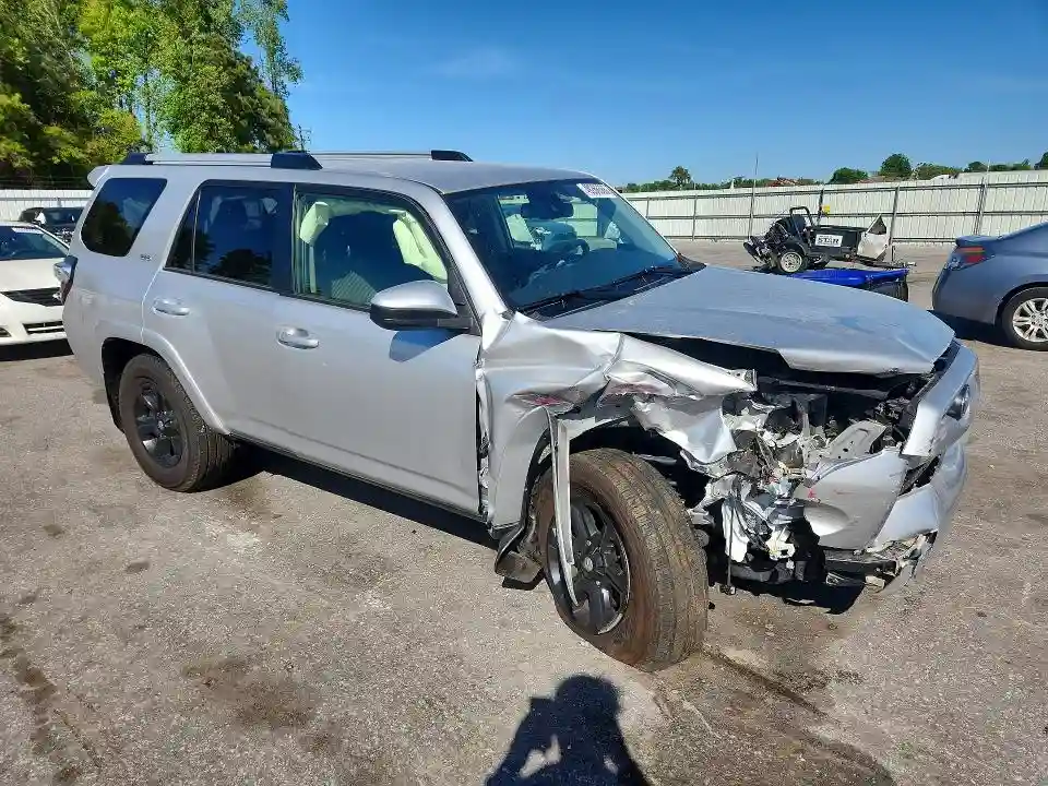 JTEEU5JR3R5311373 2024 TOYOTA 4RUNNER-3