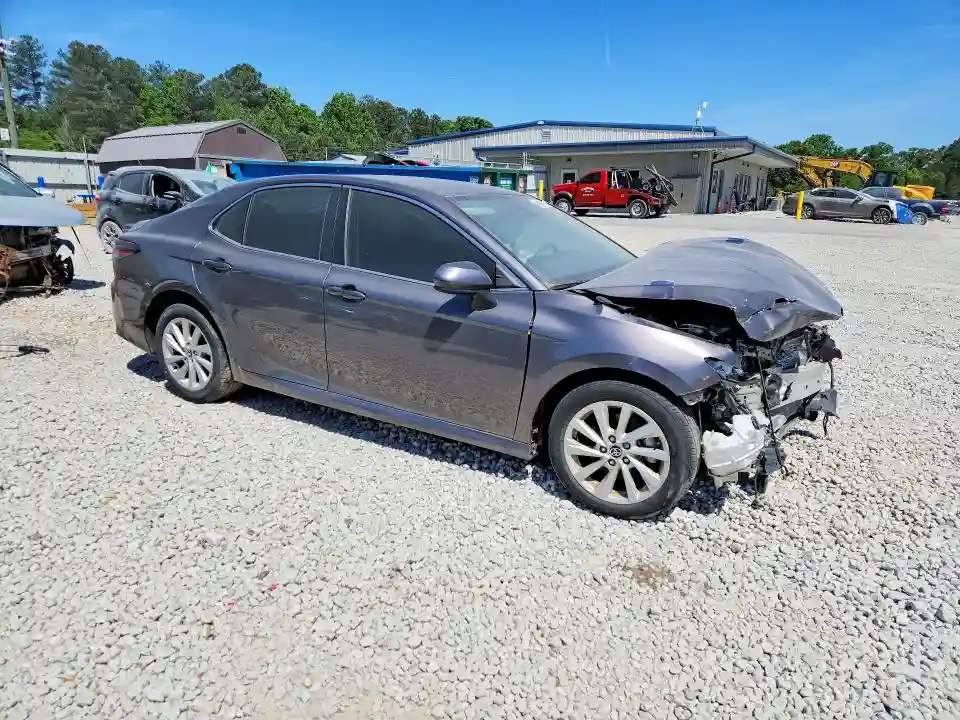 4T1C11AK0MU613181 2021 TOYOTA CAMRY-3