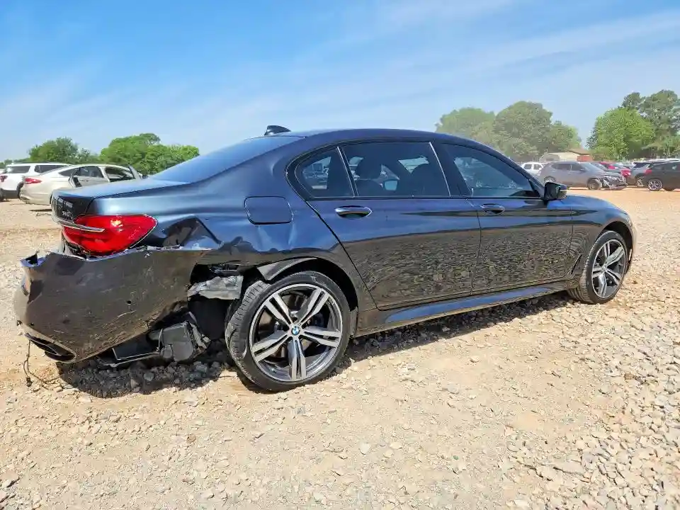 WBA7E2C50HG740036 2017 BMW 7 SERIES-2