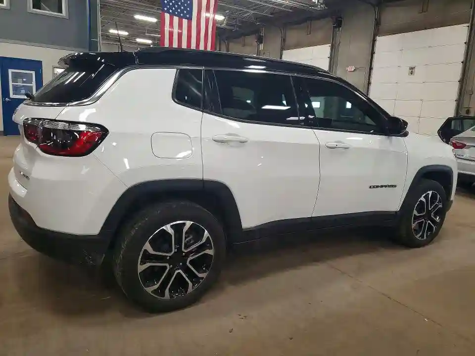 3C4NJDCN7PT533235 2023 JEEP COMPASS-2