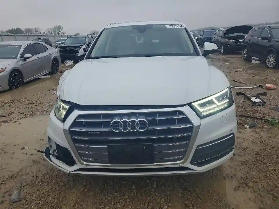 WA1BNAFY4K2134637 2019 AUDI Q5-4