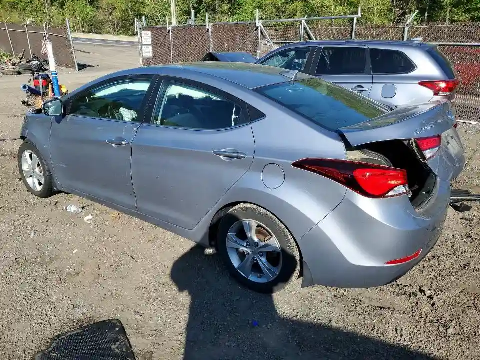 5NPDH4AEXGH735397 2016 HYUNDAI ELANTRA-1