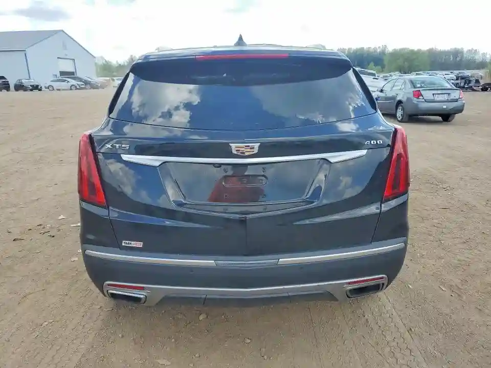 1GYKNCRS9MZ138986 2021 CADILLAC XT5-5