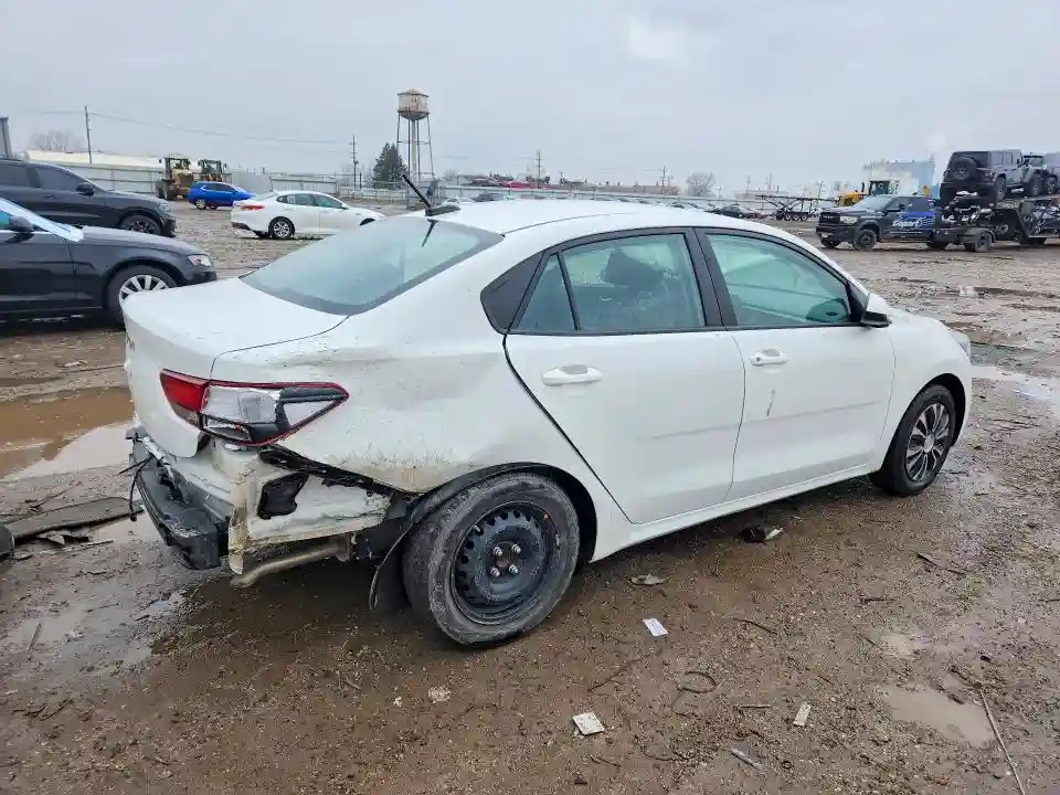 3KPA24AD4PE575596 2023 KIA RIO-2