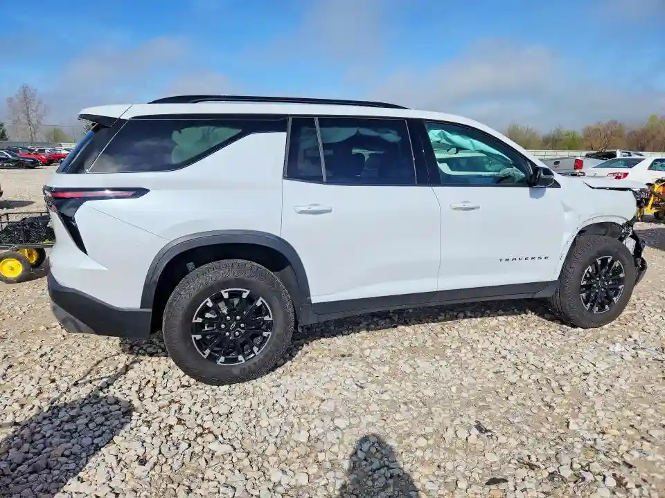 1GNEVJKS3TJ187266 2026 CHEVROLET TRAVERSE-2