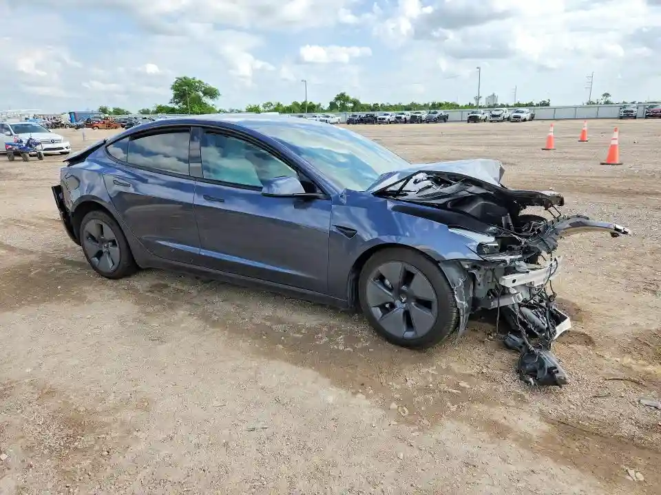 5YJ3E1EB2NF269656 2022 TESLA MODEL 3-3
