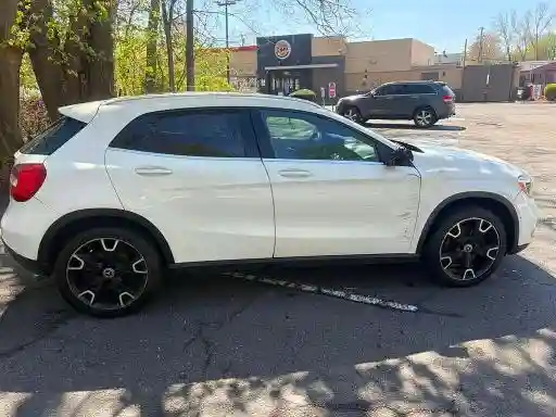 WDCTG4GB5JJ451017 2018 MERCEDES-BENZ GLA-CLASS-5