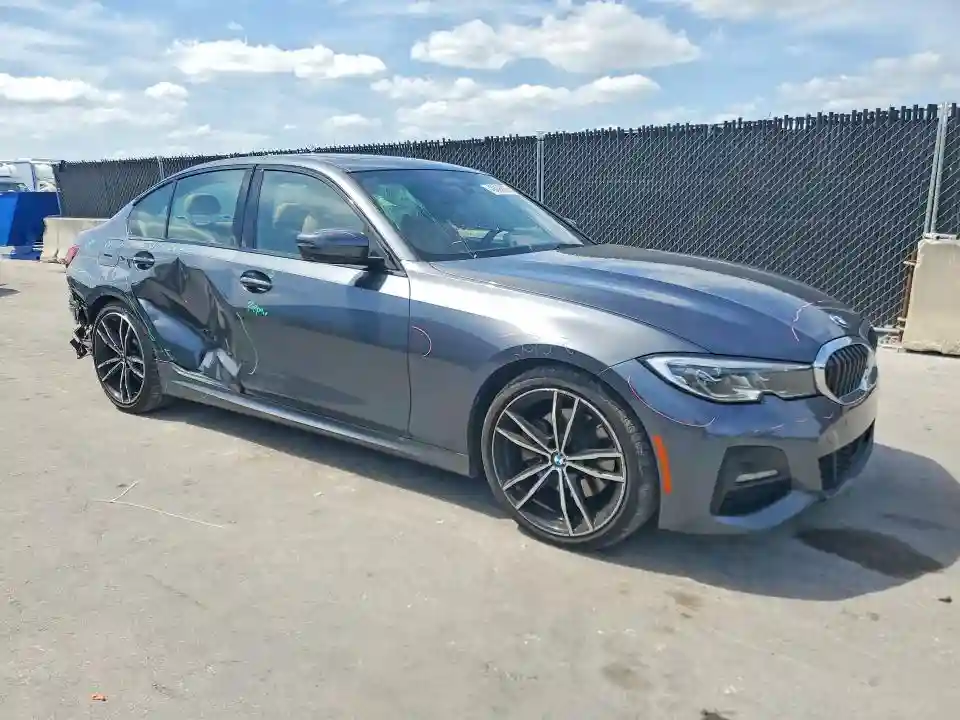 3MW5R1J05L8B36924 2020 BMW 3 SERIES-3