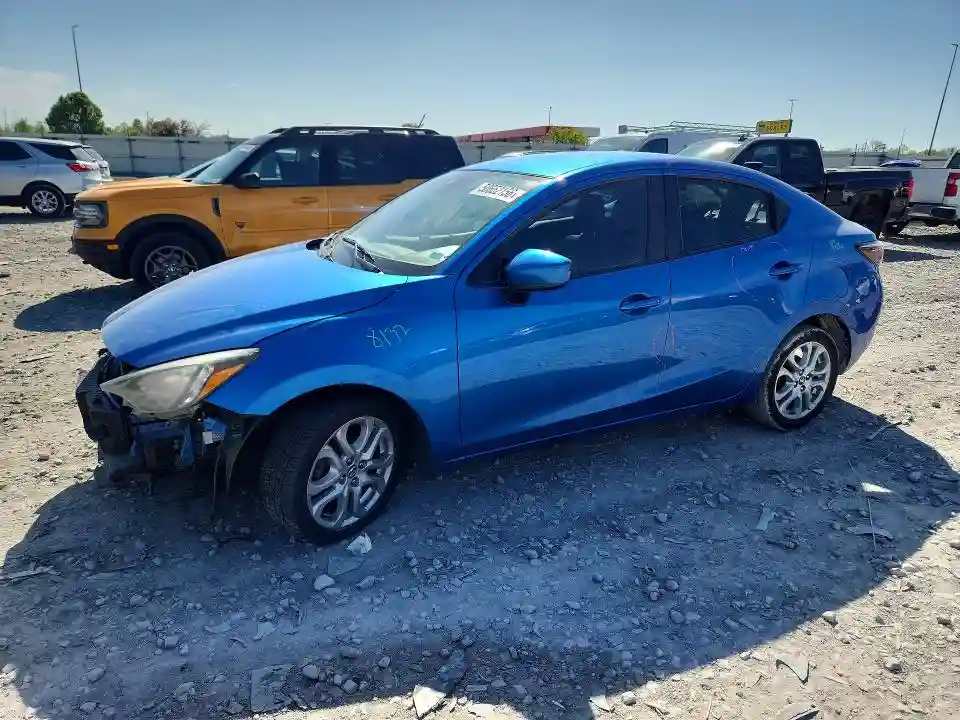 3MYDLBYV4JY331113 2018 TOYOTA YARIS-0
