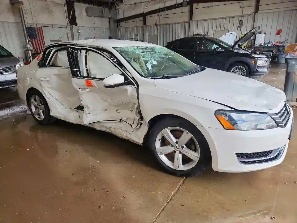 1VWBS7A34FC023662 2015 VOLKSWAGEN PASSAT-3
