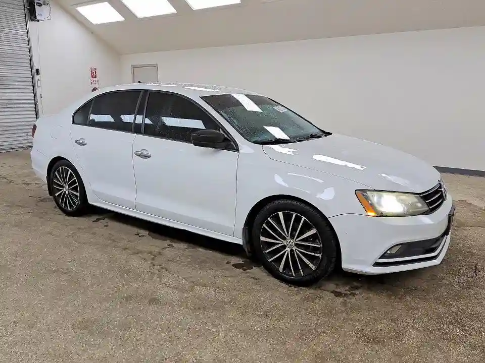 3VWD17AJ7GM273973 2016 VOLKSWAGEN JETTA-3