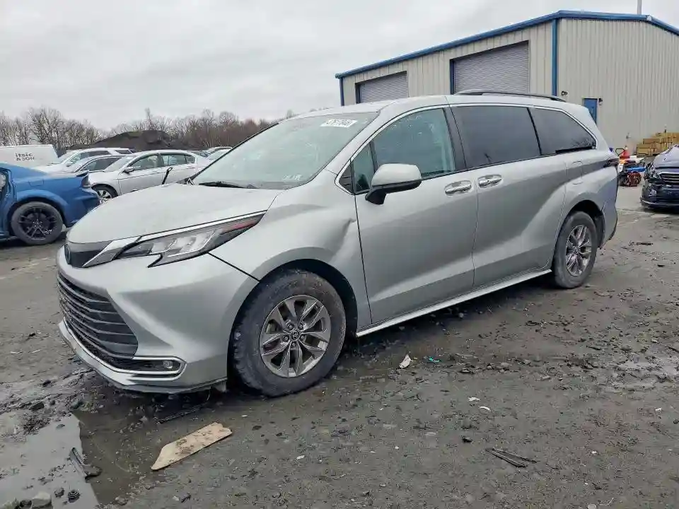 5TDYRKEC2PS143286 2023 TOYOTA SIENNA-0