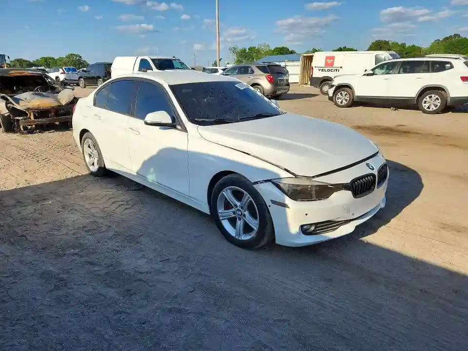 WBA3B1G51FNT03649 2015 BMW 3 SERIES-3