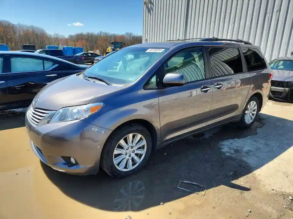 5TDDZ3DC0HS149952 2017 TOYOTA SIENNA-0