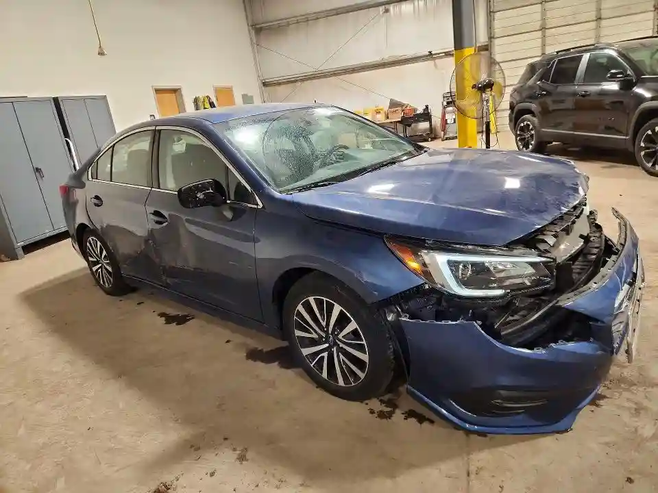 4S3BNAF67K3025104 2019 SUBARU LEGACY-3