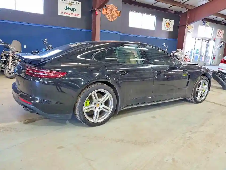 WP0AE2A73JL128732 2018 PORSCHE PANAMERA-2