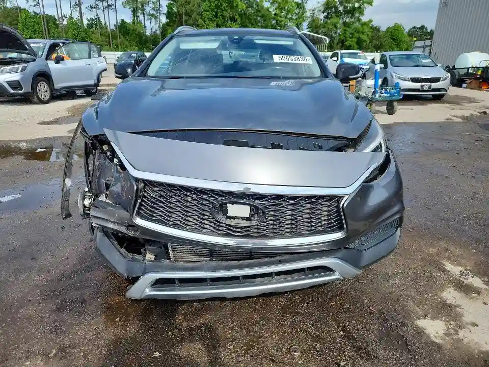 SJKCH5CR4KA006777 2019 INFINITI QX30-4
