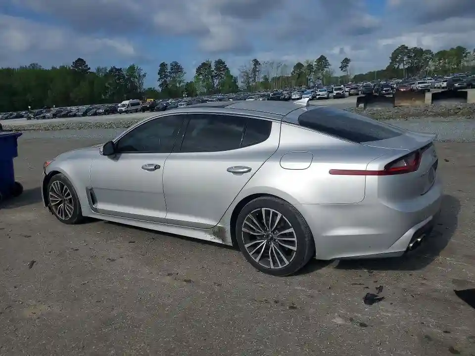 KNAE25LA0J6015319 2018 KIA STINGER-1