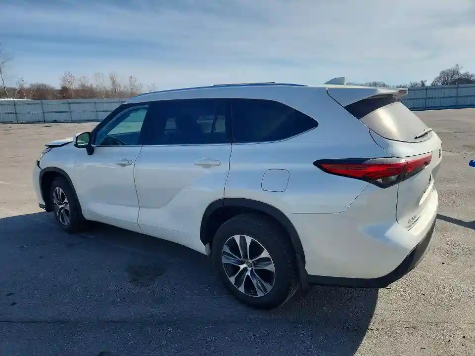 5TDGZRBH6MS130251 2021 TOYOTA HIGHLANDER-1