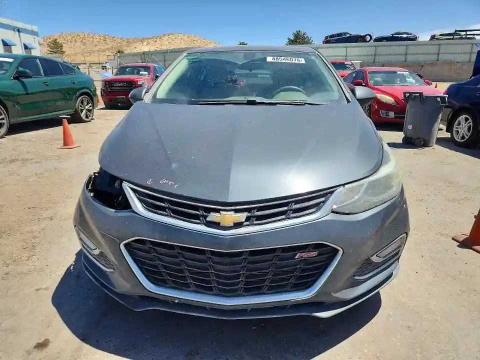 1G1BE5SM8J7121366 2018 CHEVROLET CRUZE-4