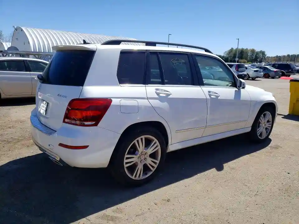 WDCGG8JB2FG349132 2015 MERCEDES-BENZ GLK-CLASS-2