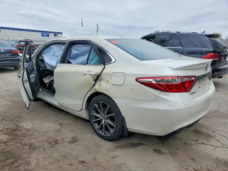 4T1BF1FK0GU588521 2016 TOYOTA CAMRY-1