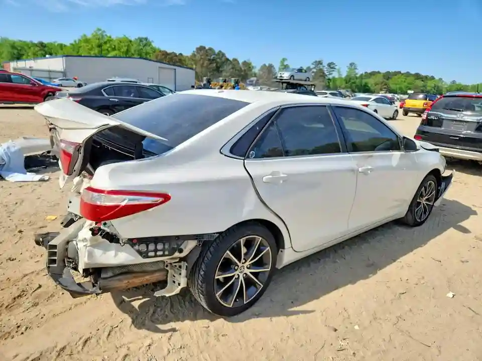 4T1BF1FK0GU128856 2016 TOYOTA CAMRY-2
