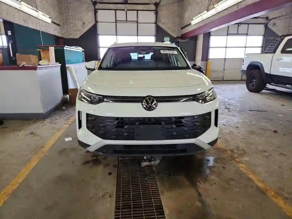 3VVBR7RM9SM046506 2025 VOLKSWAGEN TIGUAN-4