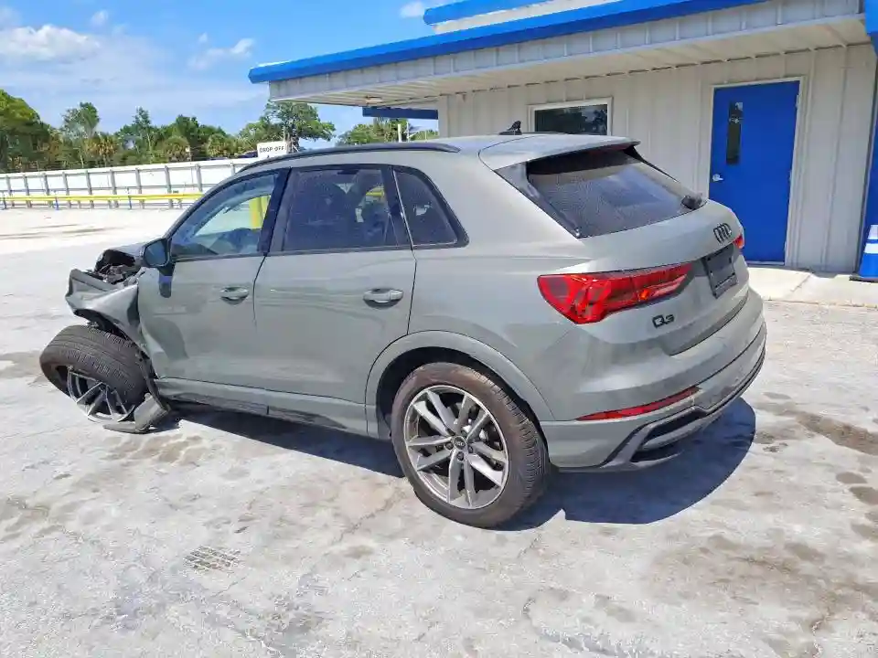WA1DECF35S1098570 2025 AUDI Q3-1