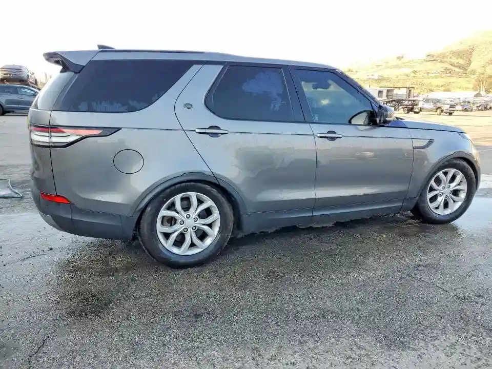 SALRGBBVXHA047137 2017 LAND ROVER DISCOVERY-2