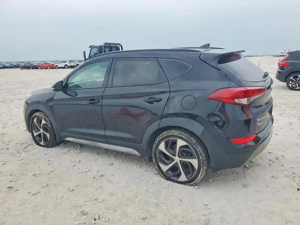 KM8J33A29JU697073 2018 HYUNDAI TUCSON-1
