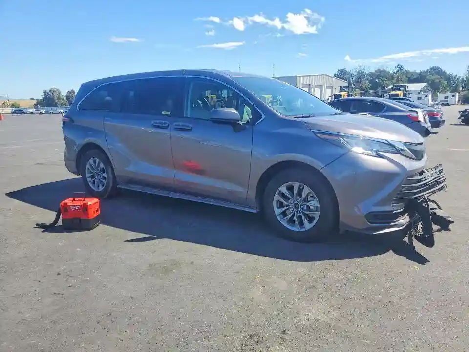 5TDKRKEC0NS101718 2022 TOYOTA SIENNA-3
