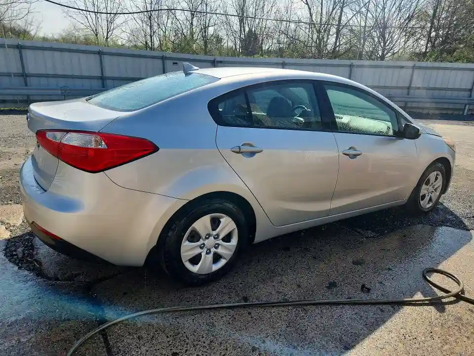 KNAFK4A61G5527439 2016 KIA FORTE-2