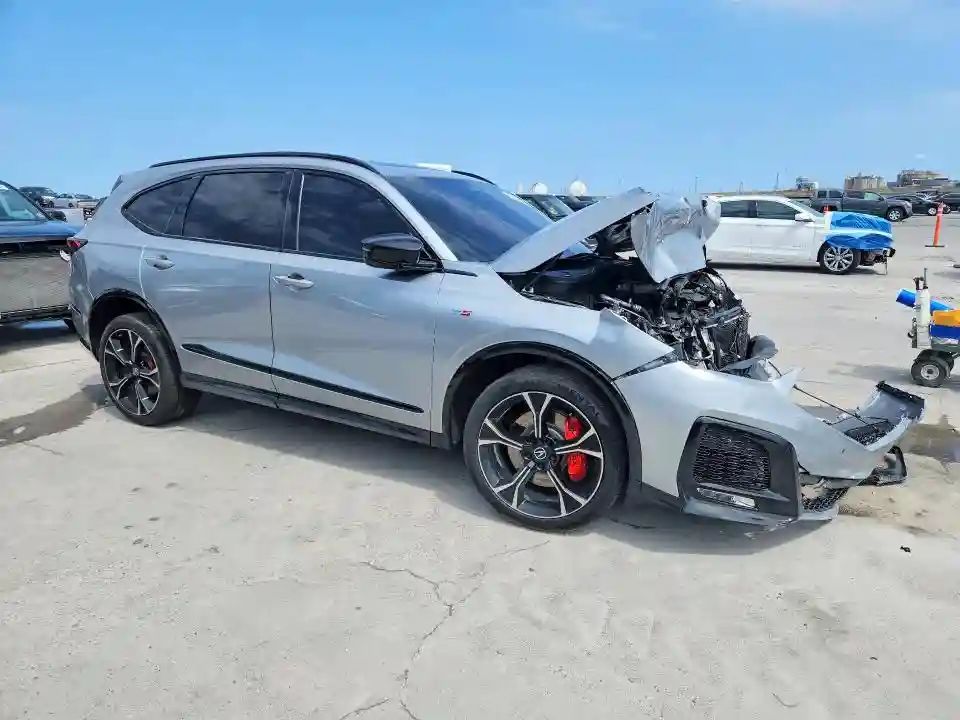 5J8YD8H82SL002903 2025 ACURA MDX-3