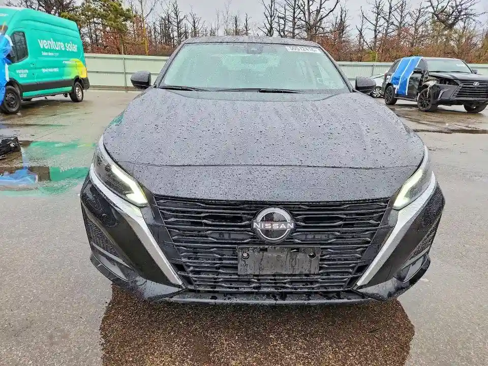 1N4BL4DW8RN400173 2024 NISSAN ALTIMA-4