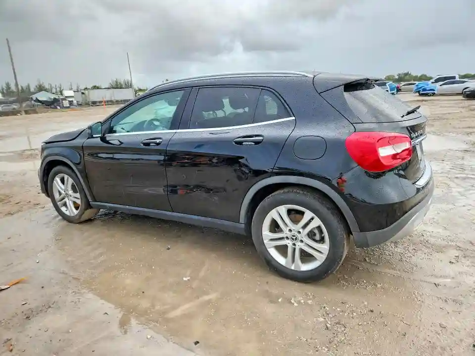 WDCTG4GB1KU017340 2019 MERCEDES-BENZ GLA-CLASS-1
