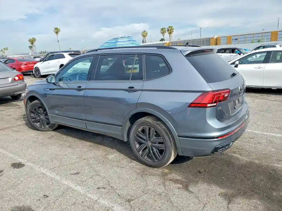 3VVCB7AX7NM053277 2022 VOLKSWAGEN TIGUAN-1