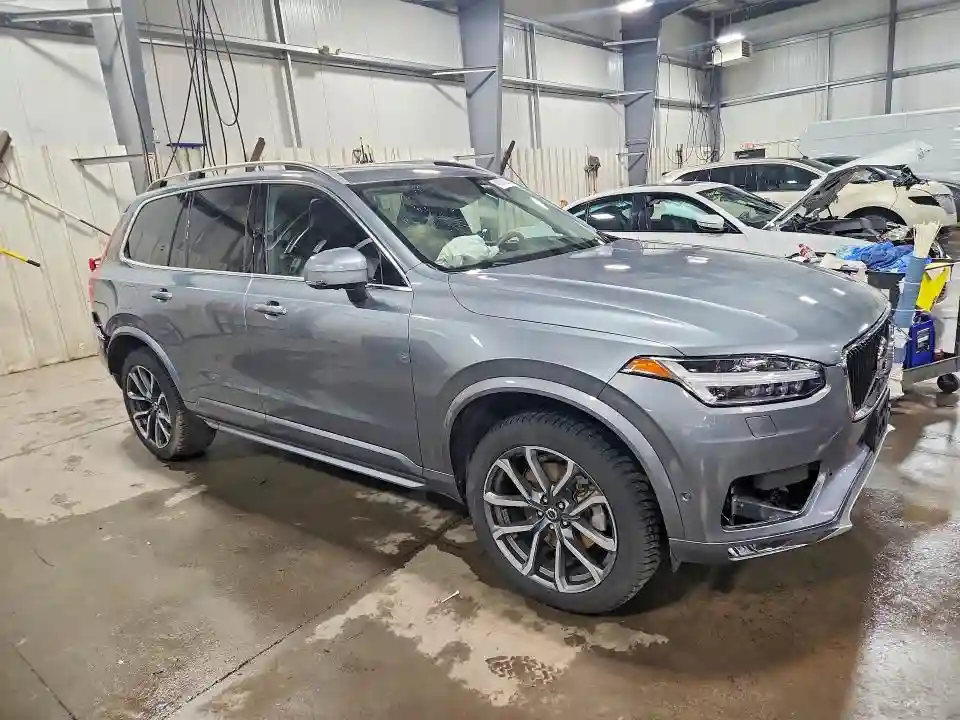 YV4A22PK5J1338794 2018 VOLVO XC90-3