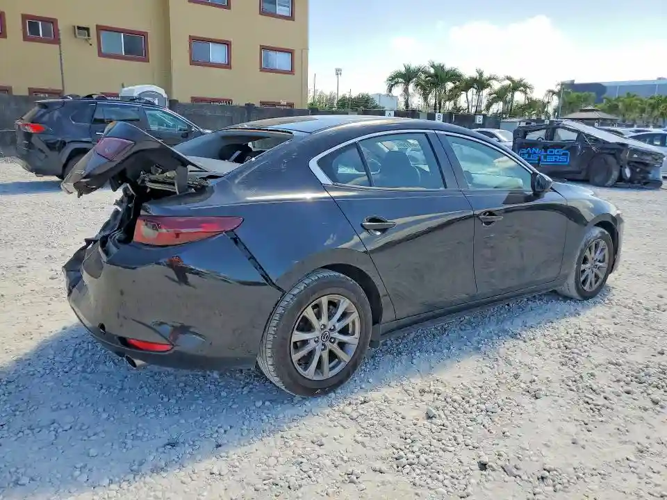 JM1BPABL1K1108142 2019 MAZDA 3-2